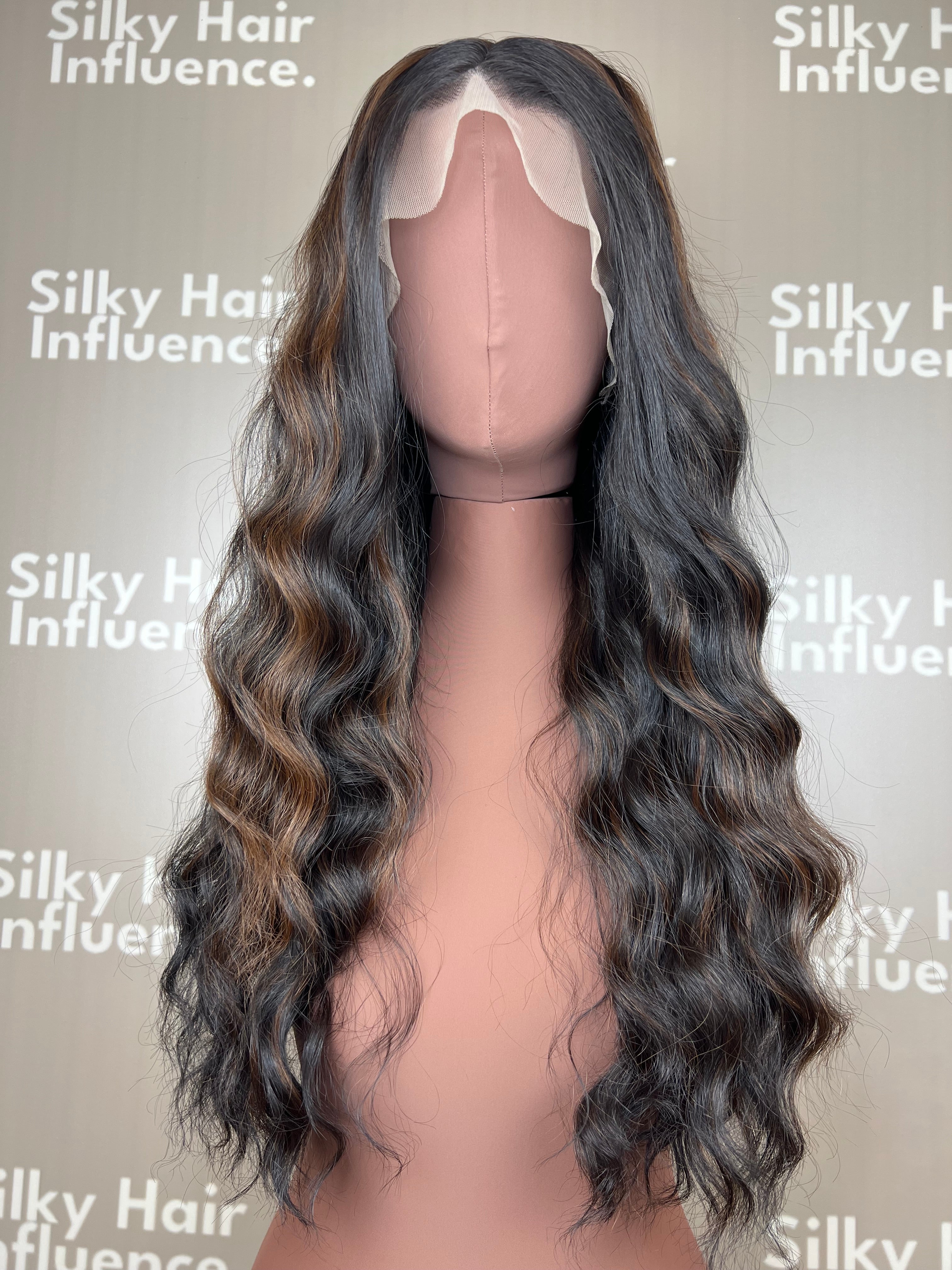 Finest Synthetic Wig 040 Highlighted Brown