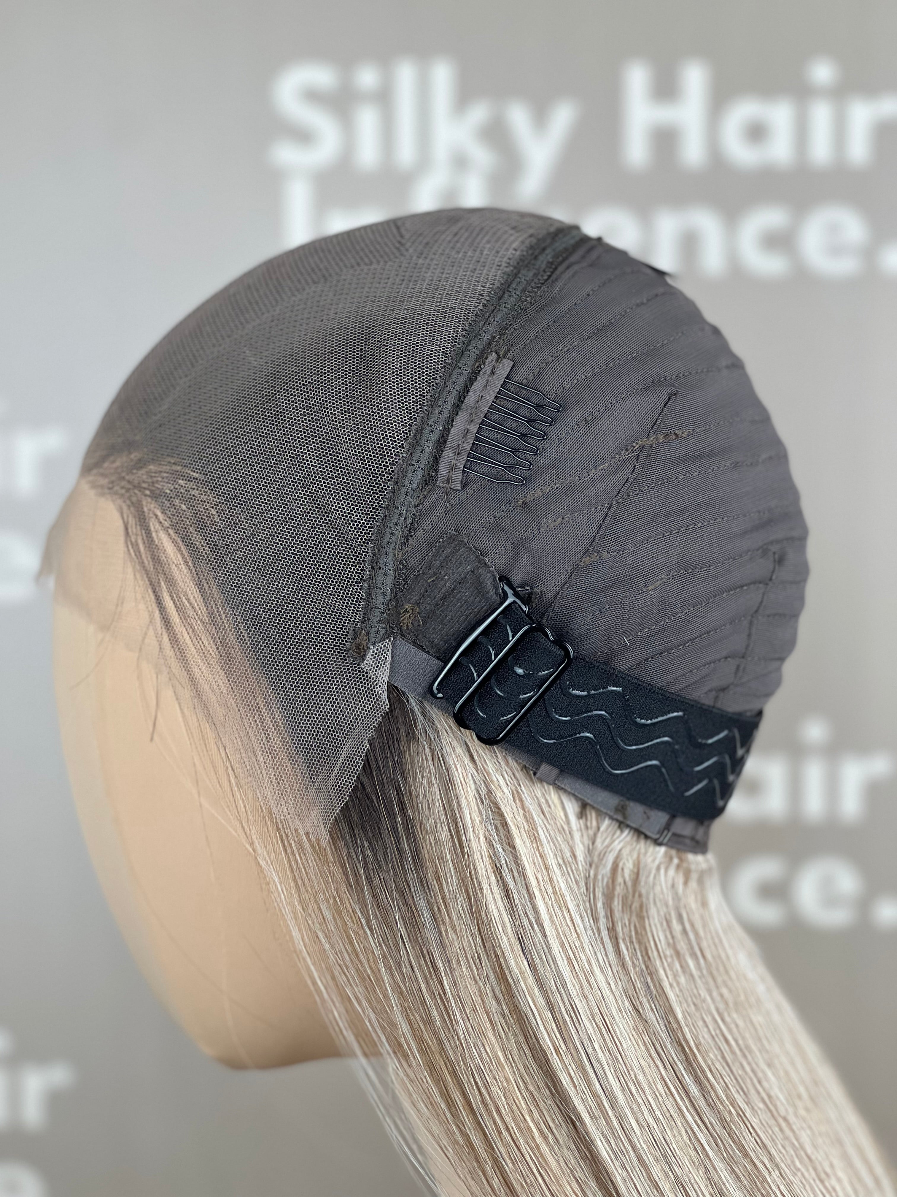 Finest Synthetic Wig 100 Ombré Ice Blonde