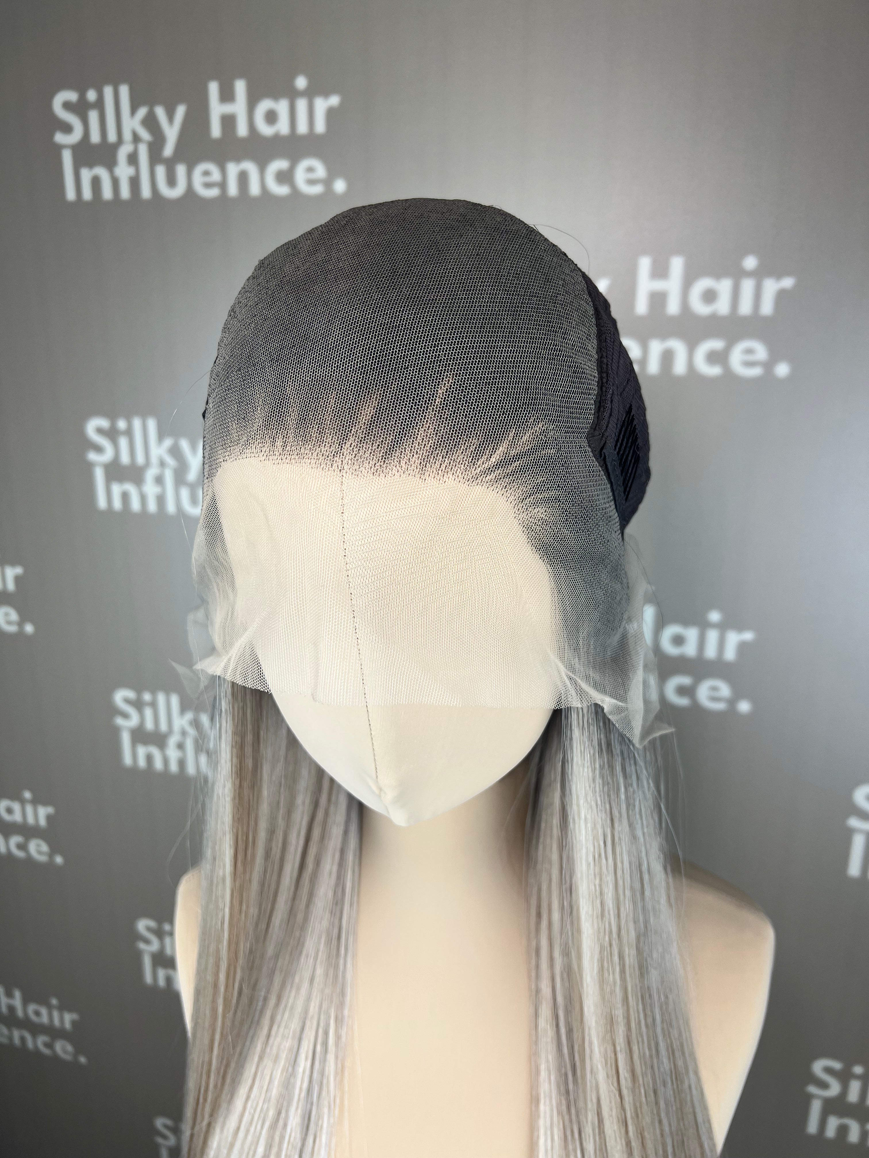 Finest Synthetic Wig 020 Highlighted Beige Blonde