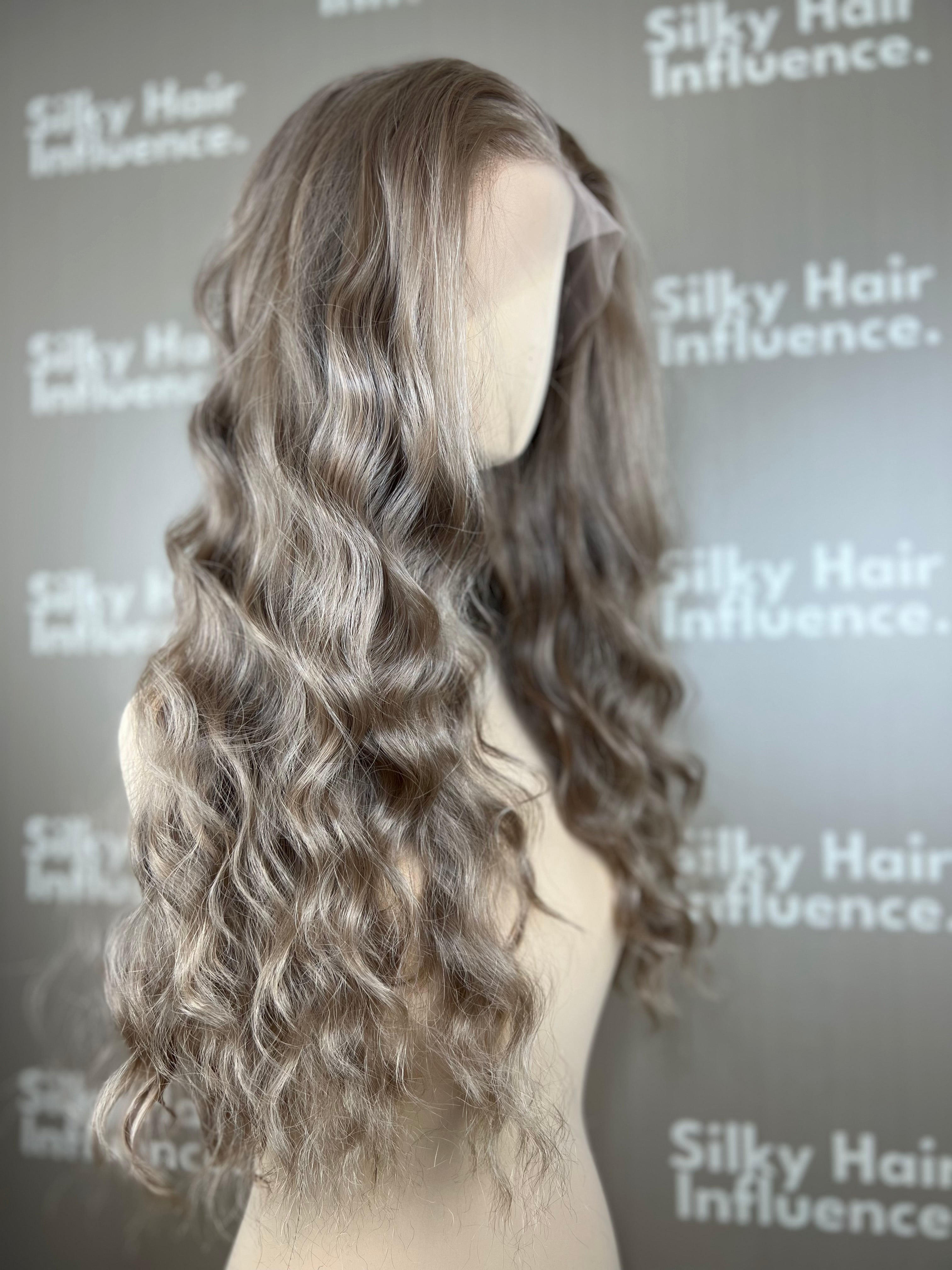 Finest Synthetic Wig 070 Beige Blonde