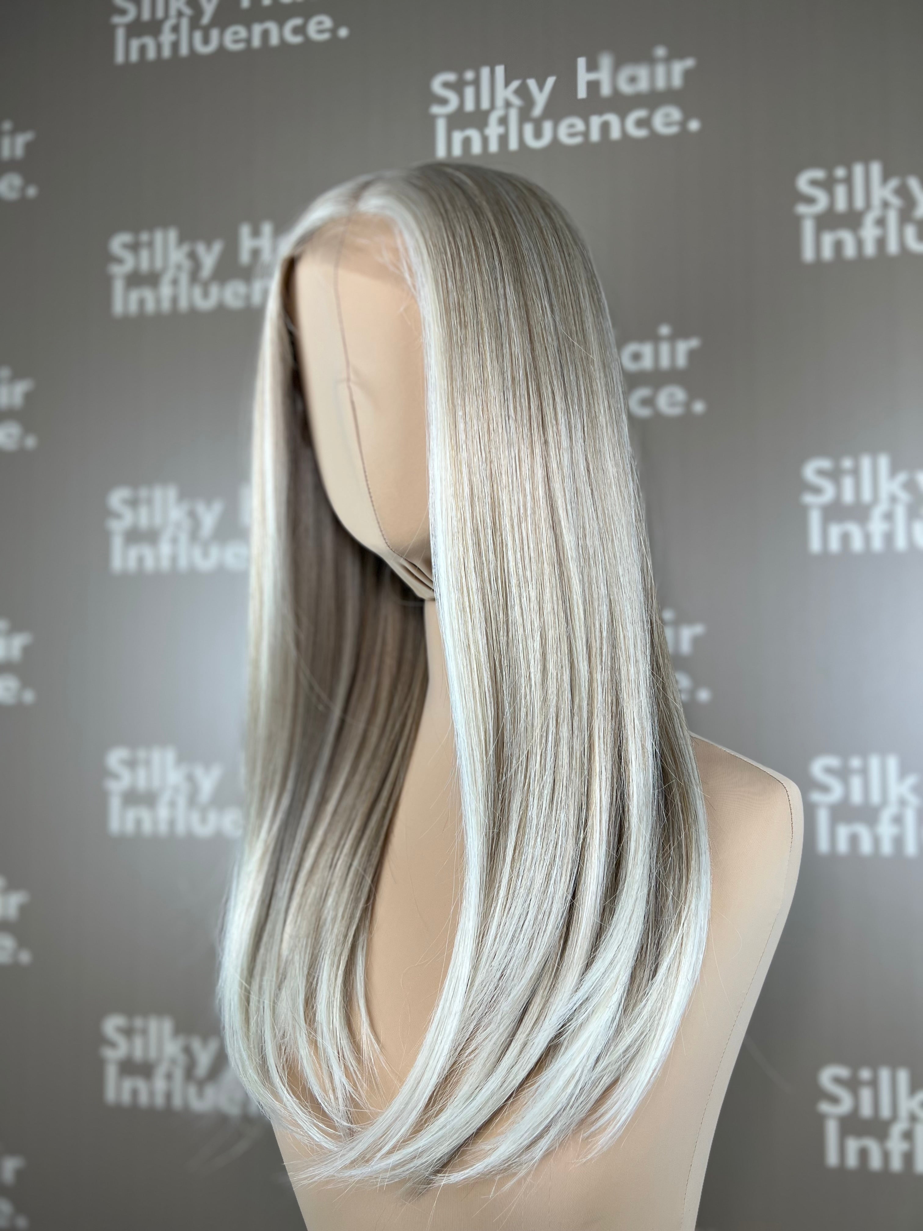 Finest Synthetic Wig 010 Highlighted Blonde