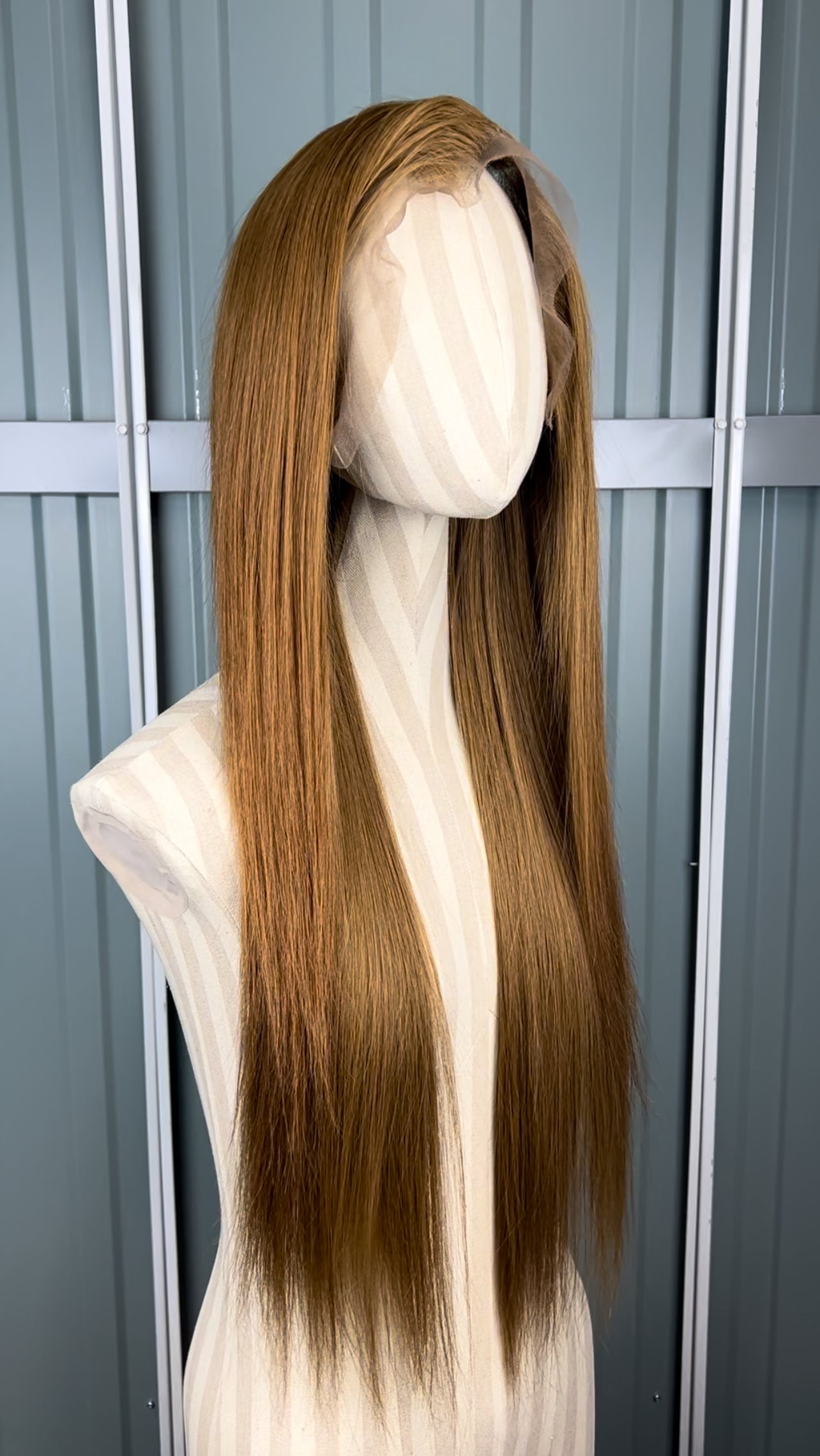 BLONDE LABEL RAW HAIR WIG 001