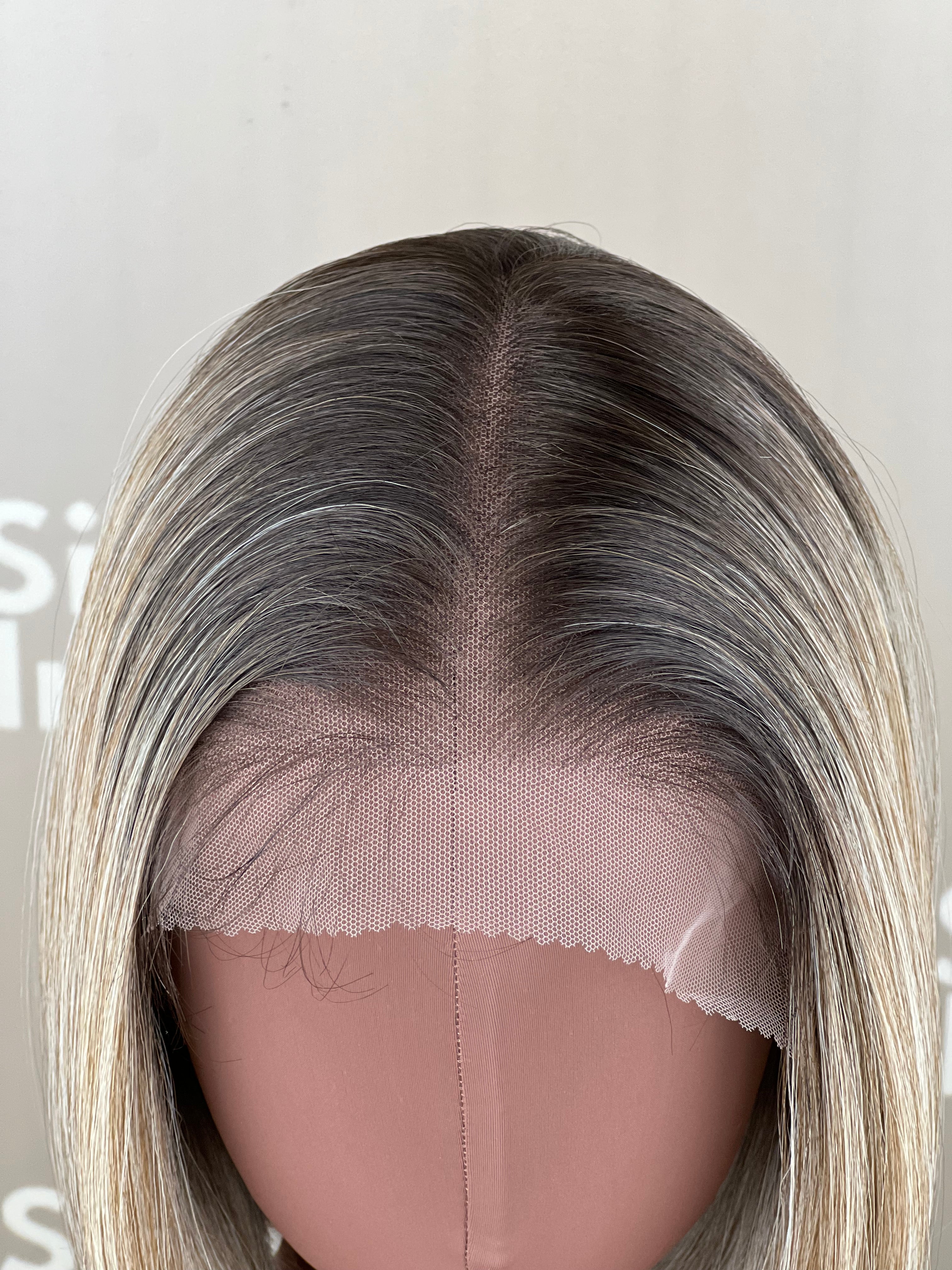 Finest Synthetic Wig 110 Ombré Blonde