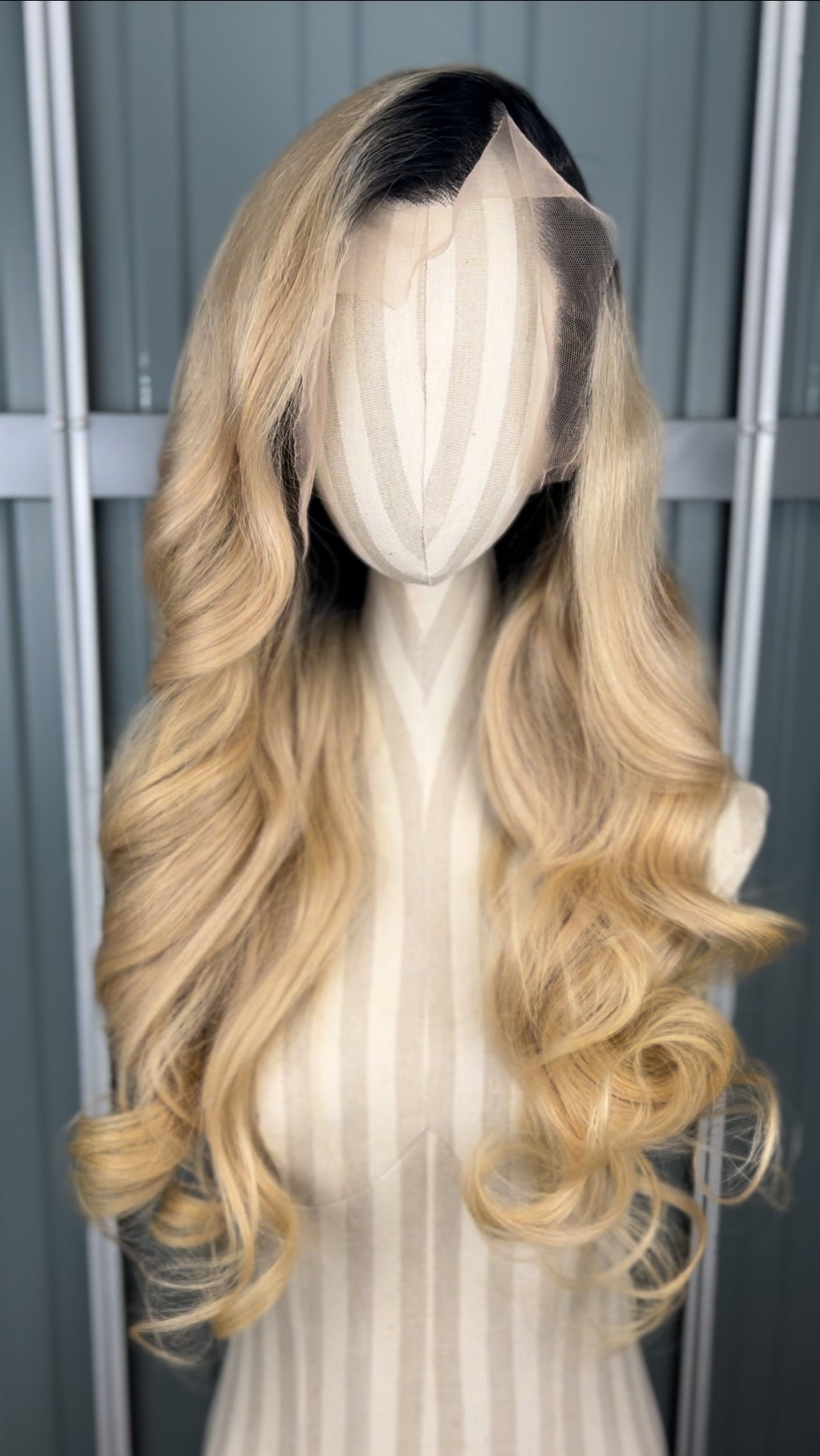 BLONDE LABEL RAW HAIR WIG 004