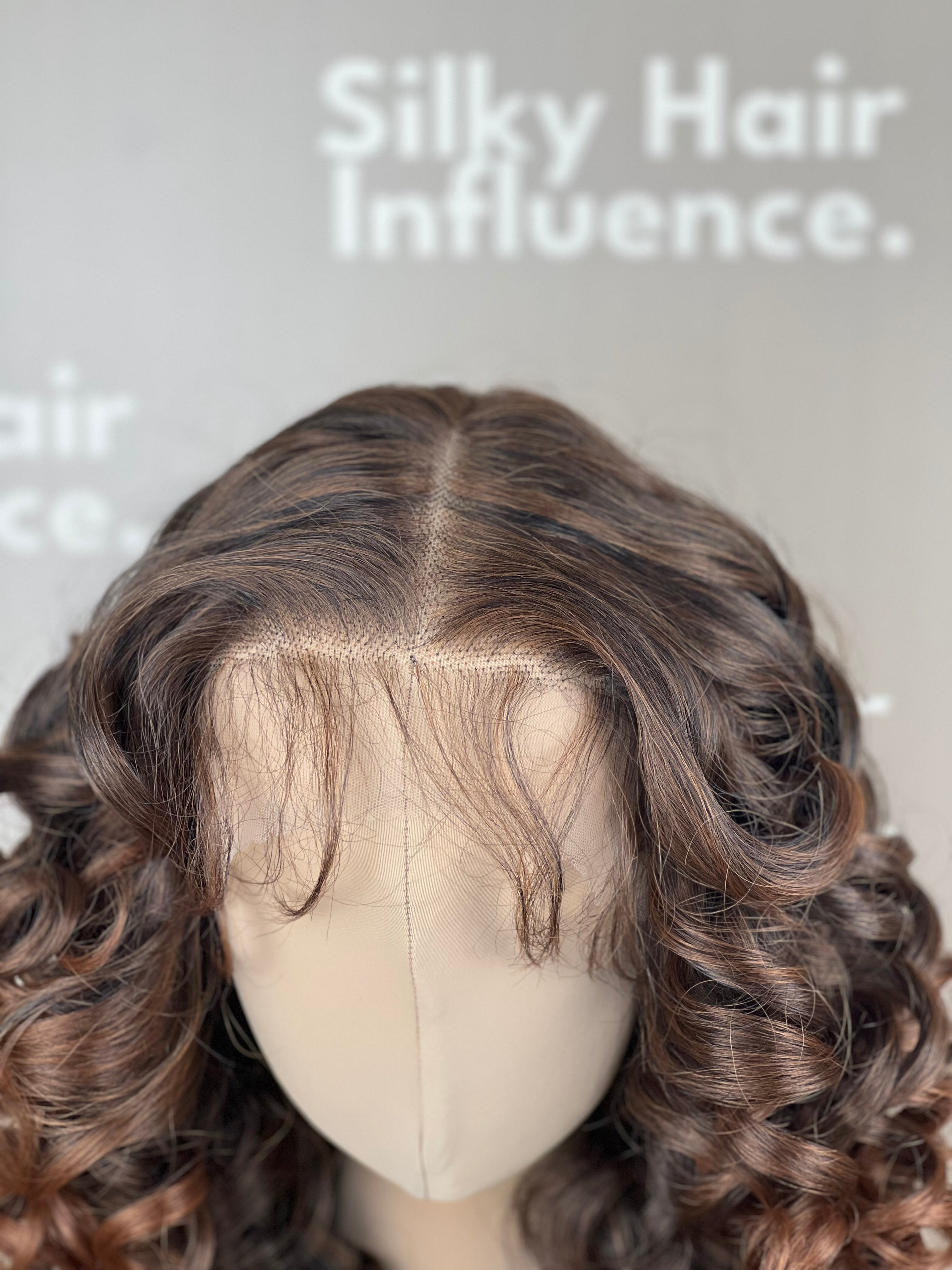 Finest Synthetic Wig 080 Ombré Brown