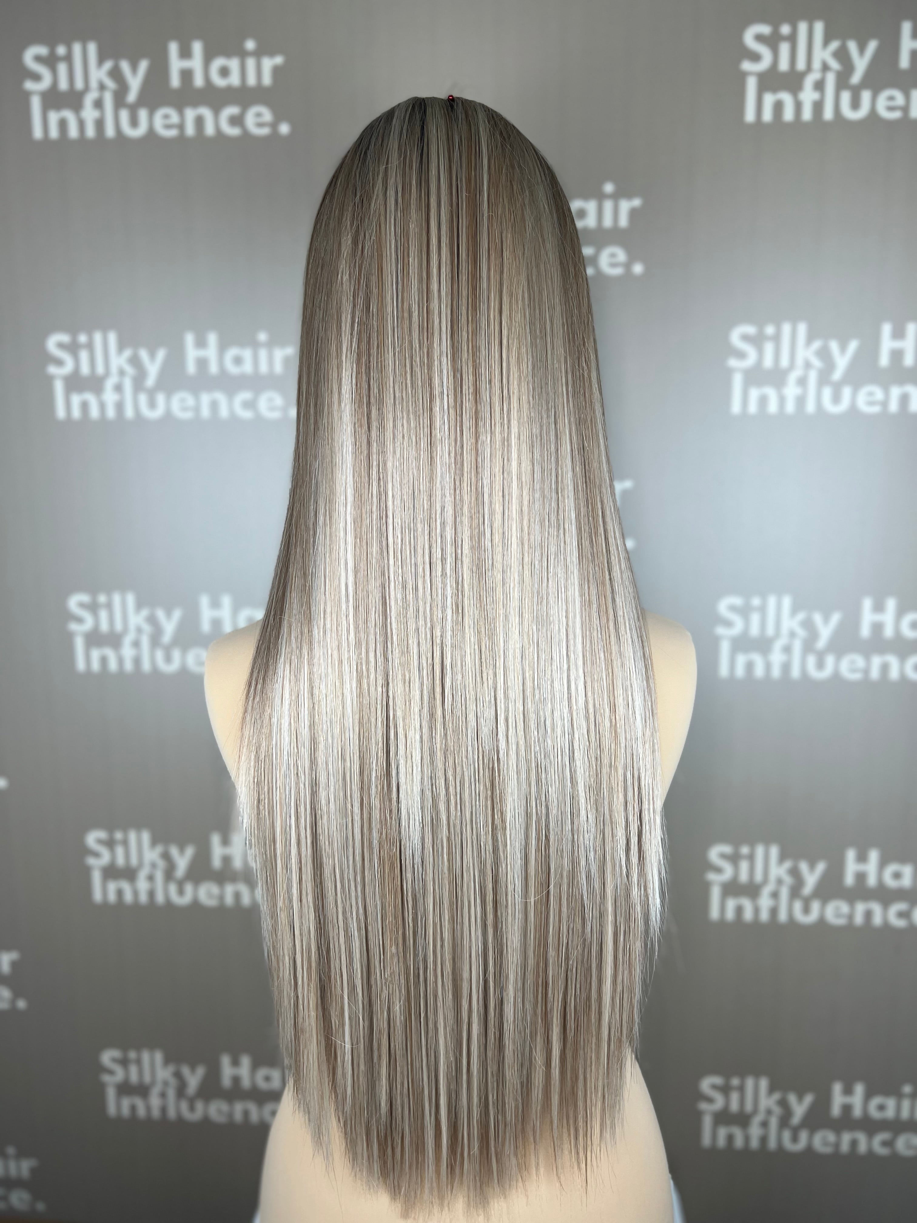 Finest Synthetic Wig 020 Highlighted Beige Blonde