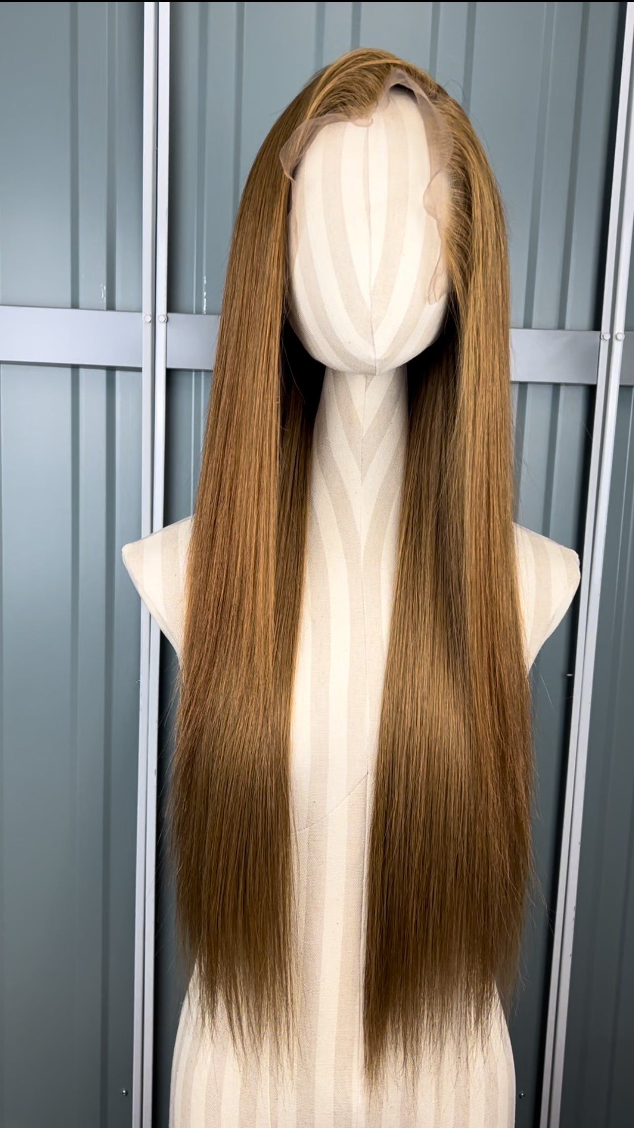 BLONDE LABEL RAW HAIR WIG 001