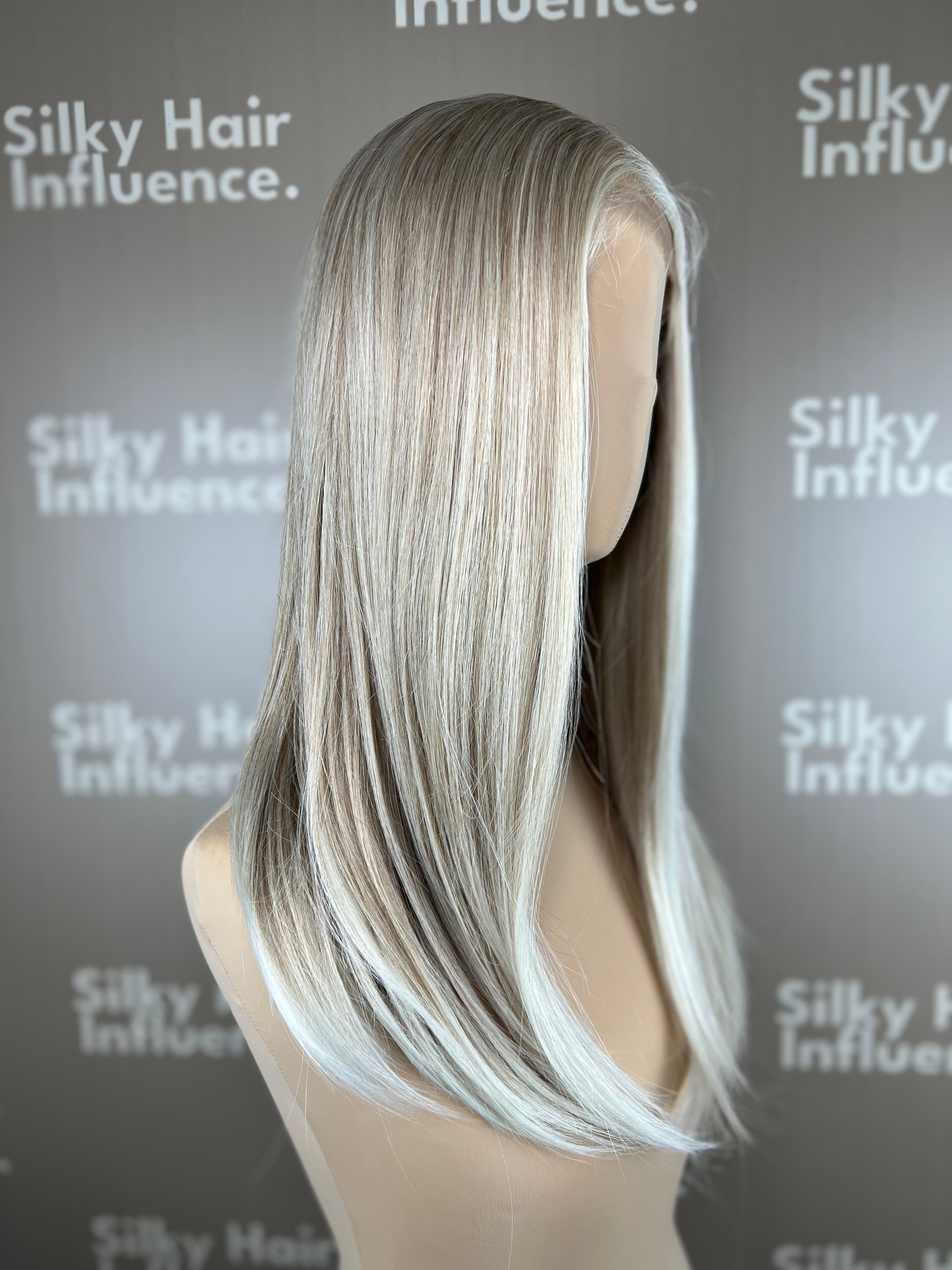 Finest Synthetic Wig 010 Highlighted Blonde