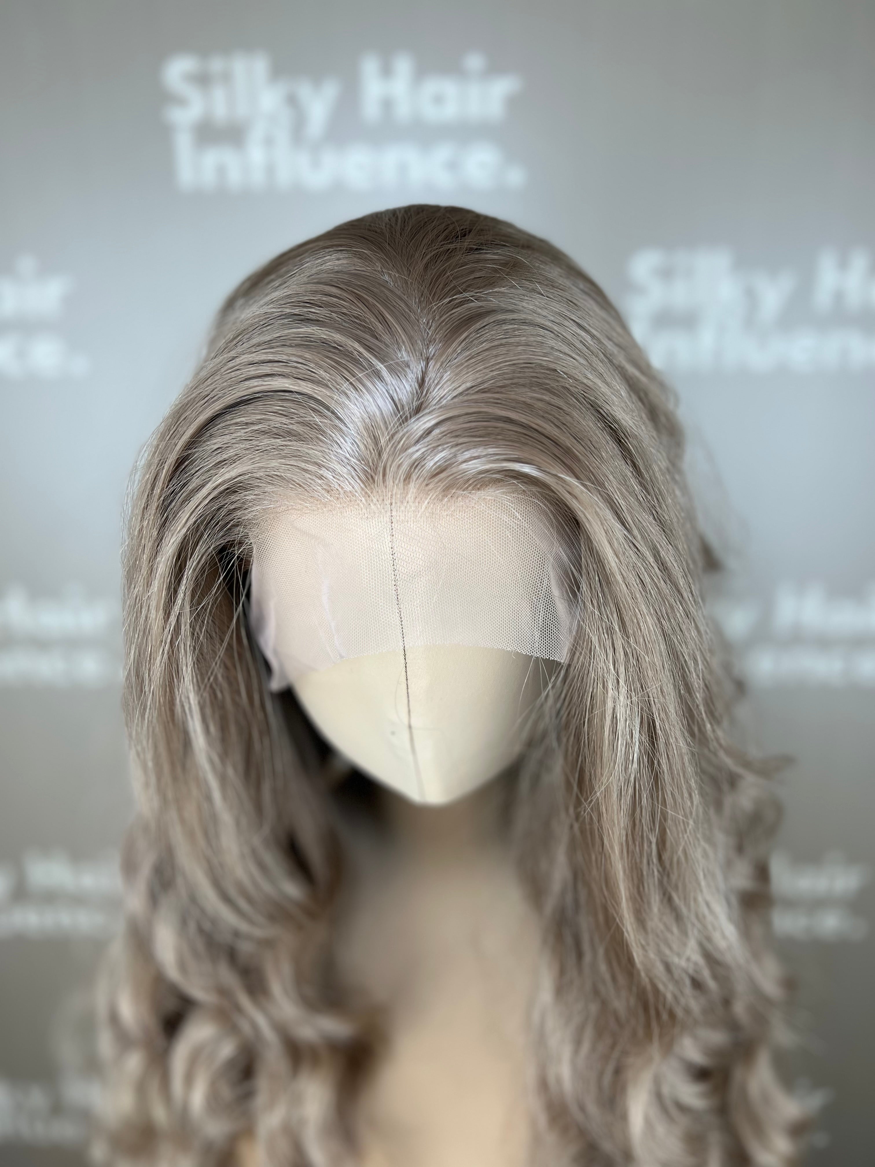 Finest Synthetic Wig 070 Beige Blonde