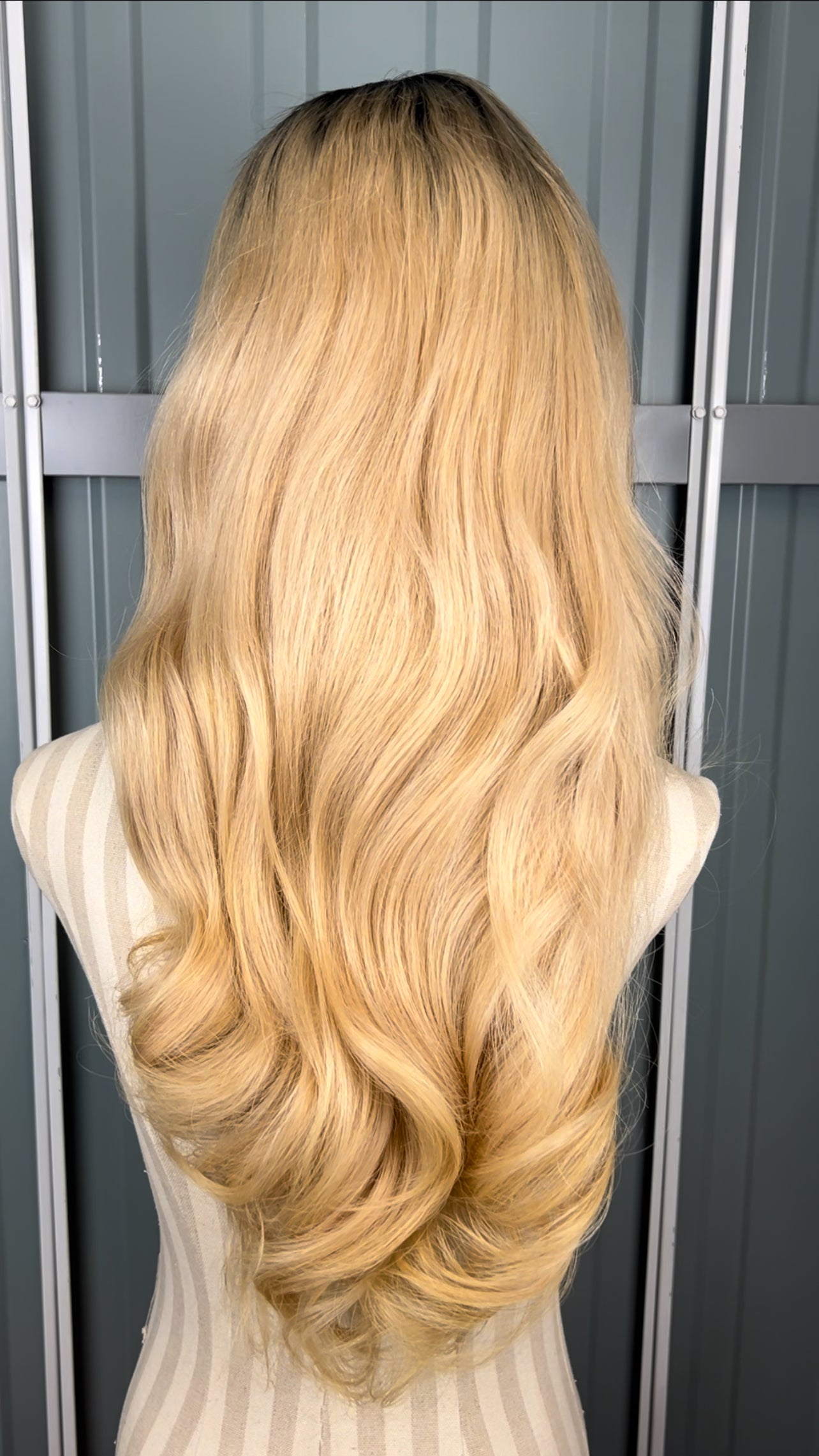 BLONDE LABEL RAW HAIR WIG 004