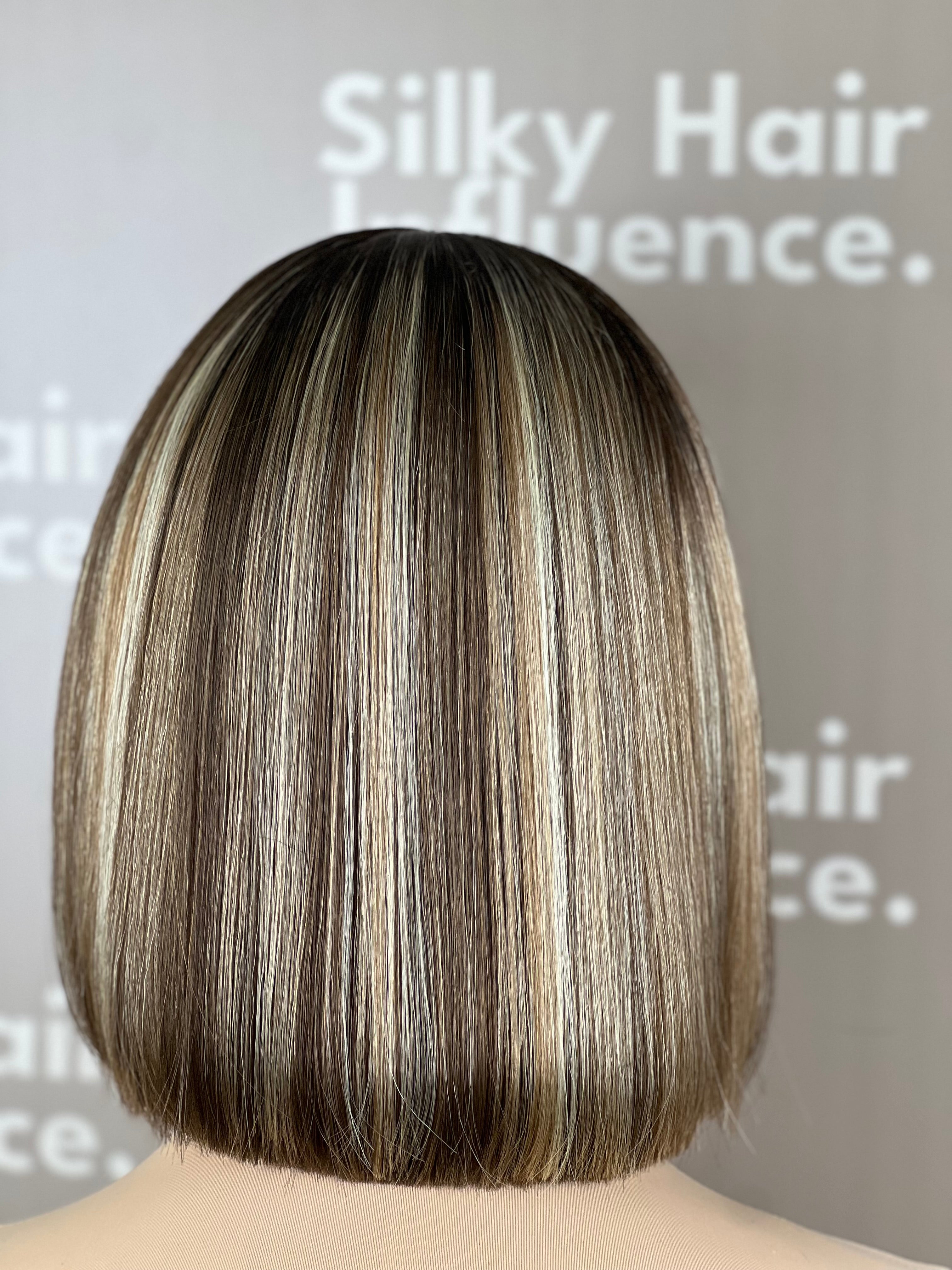 Finest Synthetic Wig 110 Highlighted Golden Bronde