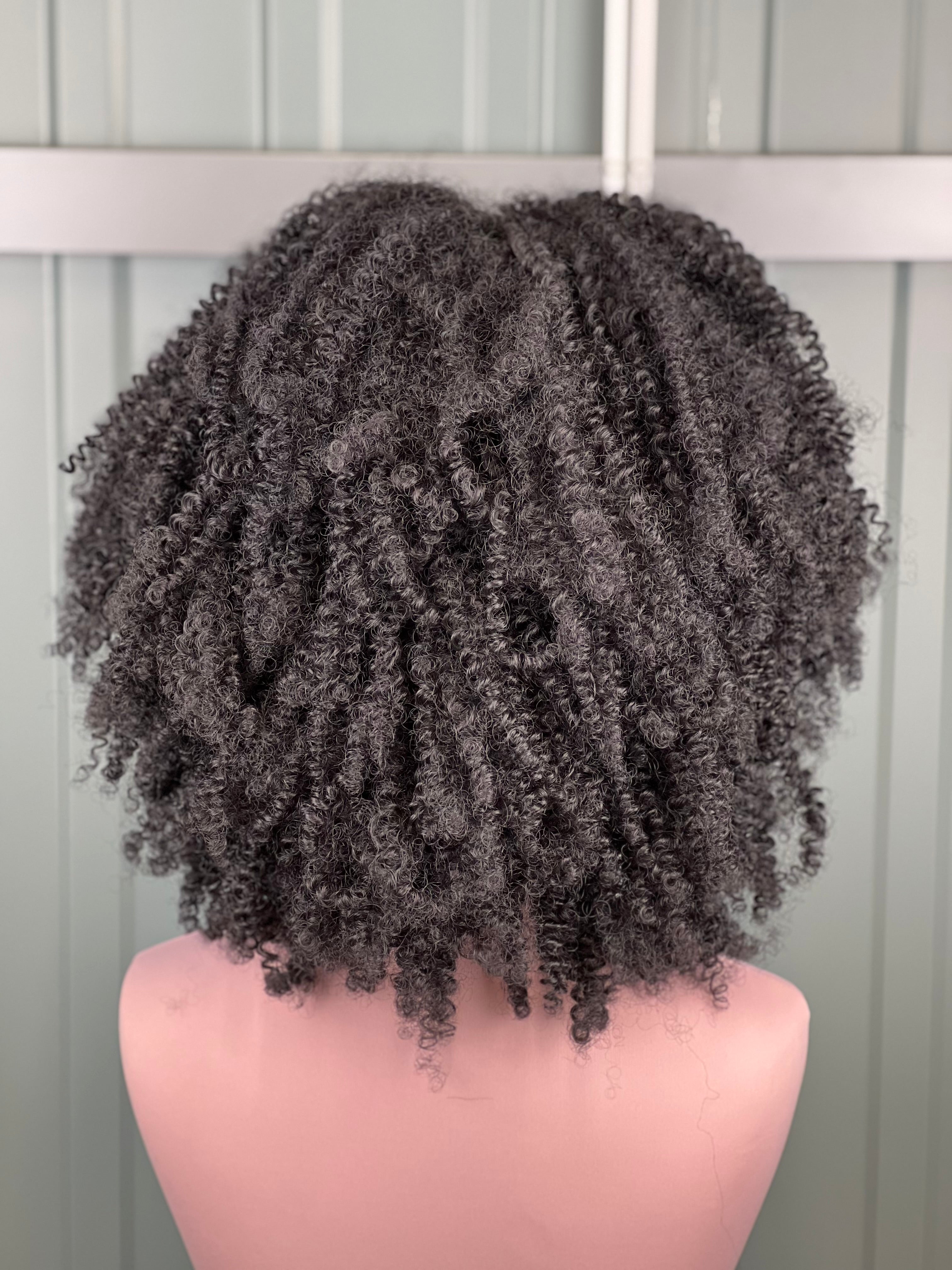 Finest Synthetic Wig 015 Kinky Curly